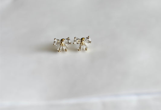 Bow Diamond Screwback